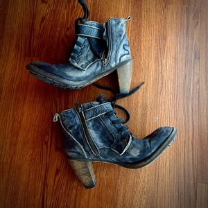 Feud Britannia Ankle Buckle Combat Heels, size 6 or EU 39 RARE